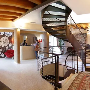 relais-villa-annamaria.hotelinveneto.com/